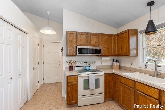 1745 Westminster Court, Byron Center, MI 49315