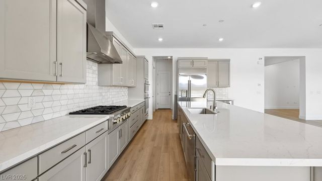 379 Tigullio Avenue, Henderson, NV 89011
