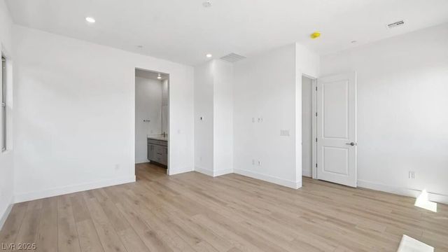 379 Tigullio Avenue, Henderson, NV 89011