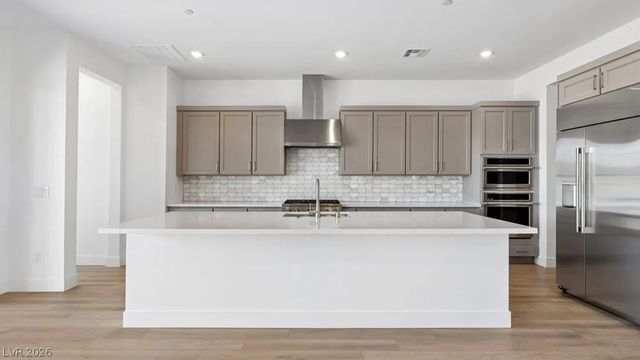379 Tigullio Avenue, Henderson, NV 89011