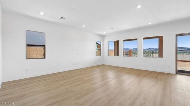 379 Tigullio Avenue, Henderson, NV 89011