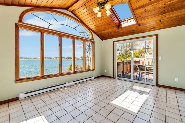 65 Lewis Point Road, Buzzards Bay, MA 02532