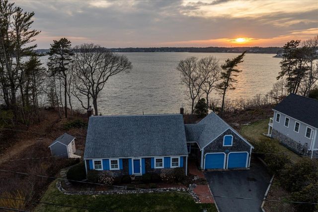 65 Lewis Point Road, Buzzards Bay, MA 02532