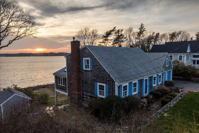 65 Lewis Point Road, Buzzards Bay, MA 02532