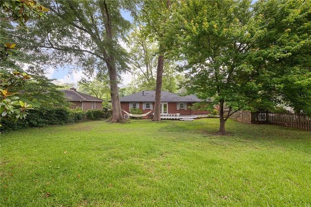 2605 Woodridge Drive, Decatur, GA 30033