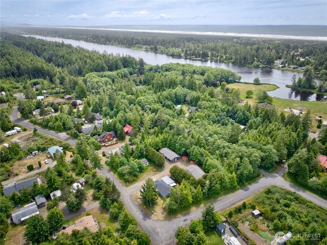 20403 Crane Place, Ocean Park, WA 98640