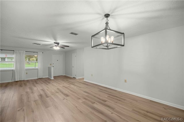 653 W Buttonbush Drive, Beverly Hills, FL 34465