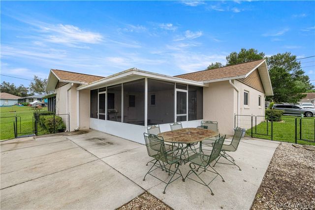 653 W Buttonbush Drive, Beverly Hills, FL 34465