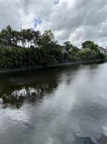 111 ROYAL PARK Drive 3A, Oakland Park, FL 33309
