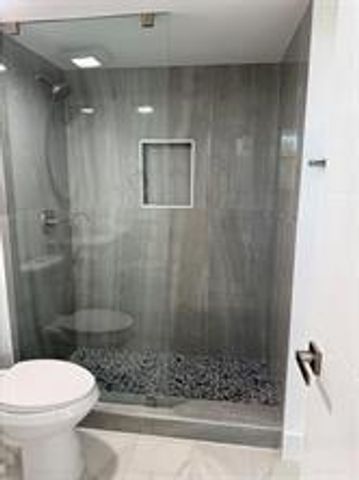 111 ROYAL PARK Drive 3A, Oakland Park, FL 33309