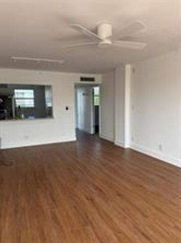 111 ROYAL PARK Drive 3A, Oakland Park, FL 33309