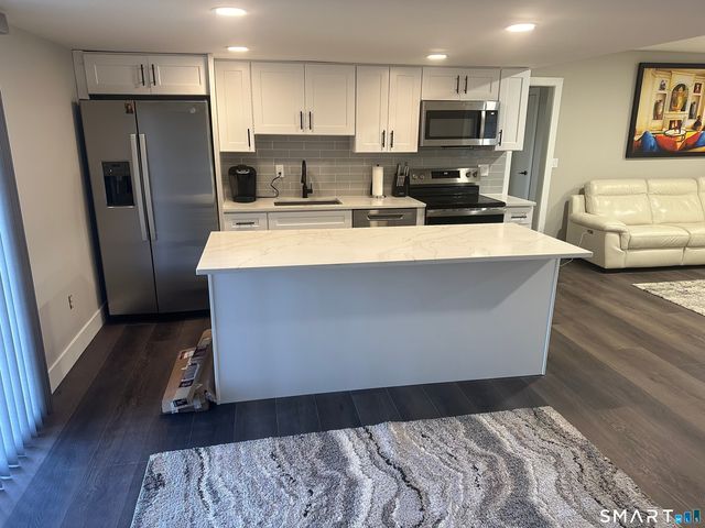 9 Wood Acres Lane 2, Monroe, CT 06468