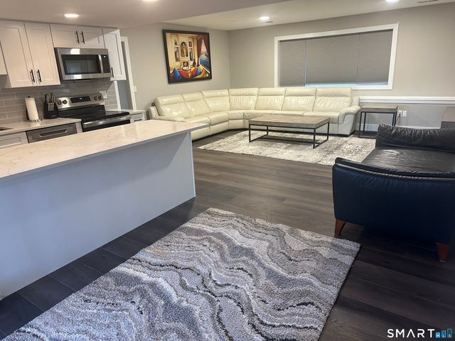 9 Wood Acres Lane 2, Monroe, CT 06468