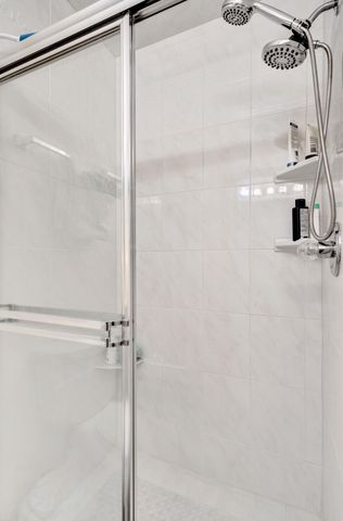 201 Bayview Avenue D, Boynton Beach, FL 33435