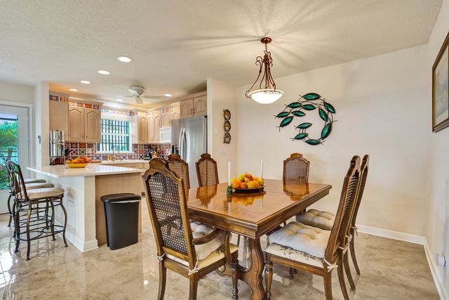 201 Bayview Avenue D, Boynton Beach, FL 33435