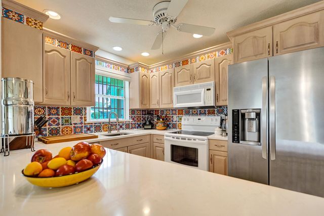 201 Bayview Avenue D, Boynton Beach, FL 33435