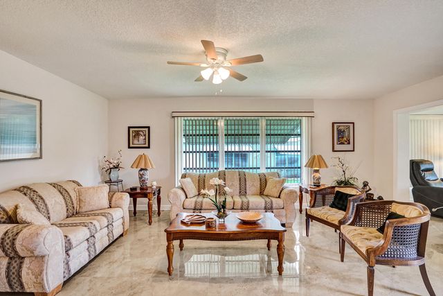 201 Bayview Avenue D, Boynton Beach, FL 33435