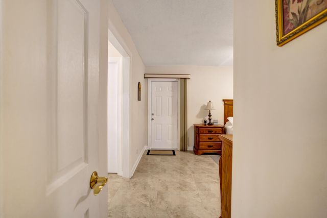 201 Bayview Avenue D, Boynton Beach, FL 33435