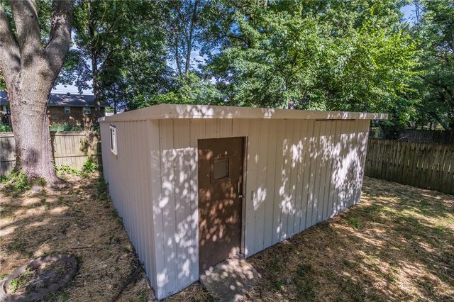 217 S Skilern Street, Siloam Springs, AR 72761