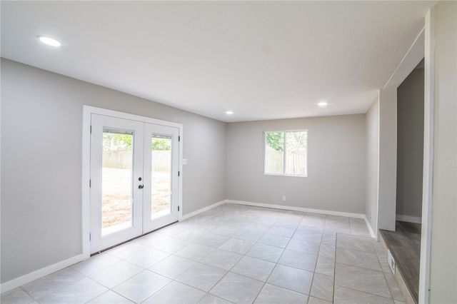217 S Skilern Street, Siloam Springs, AR 72761