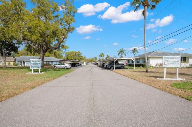 1904 CANTERBURY LANE 13, Sun City Center, FL 33573