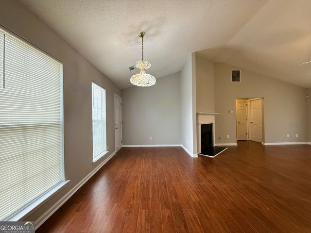 5609 Eagles Feather Lane, Riverdale, GA 30274