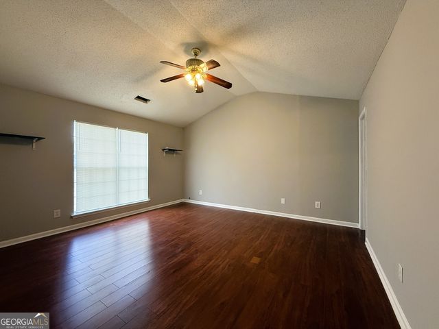 5609 Eagles Feather Lane, Riverdale, GA 30274