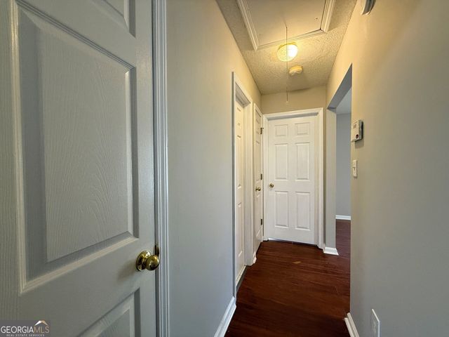 5609 Eagles Feather Lane, Riverdale, GA 30274