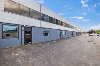 2425 Hyde Park Boulevard, Niagara Falls, NY 14305