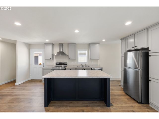 22219 Sw ORLAND St, Sherwood, OR 97140