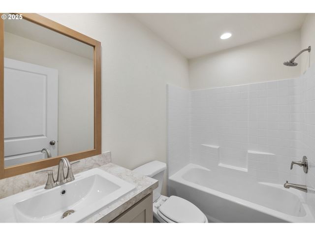 22219 Sw ORLAND St, Sherwood, OR 97140