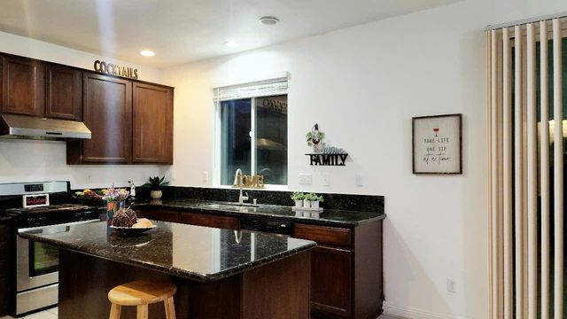 7636 Roosterfish Way, Sacramento, CA 95828