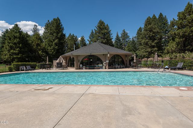 60630 Thunderbird, Bend, OR 97702