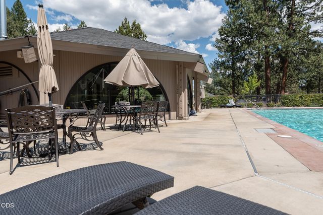 60630 Thunderbird, Bend, OR 97702