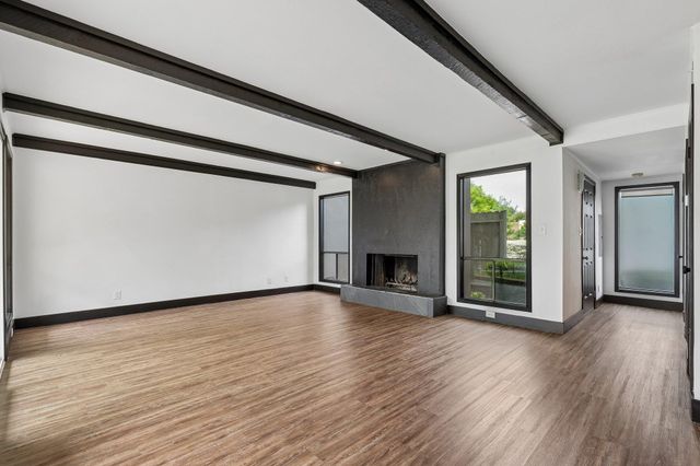 100 Lido CIR H2, Lakeway, TX 78734