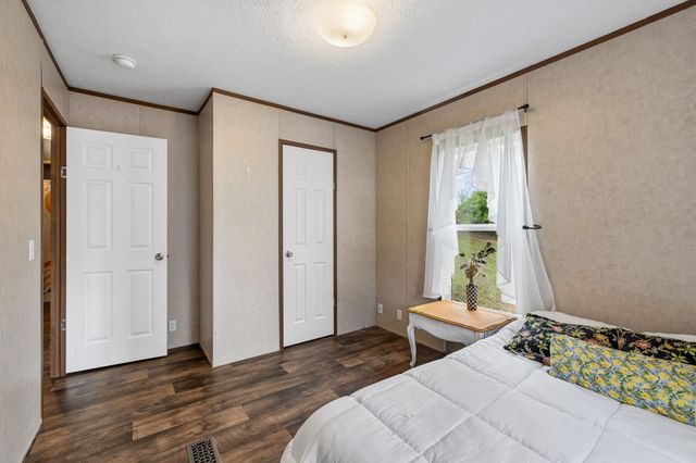 805 Harris Rd, Dickson, TN 37055