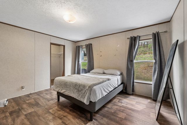 805 Harris Rd, Dickson, TN 37055