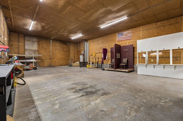 805 Harris Rd, Dickson, TN 37055