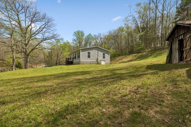 805 Harris Rd, Dickson, TN 37055