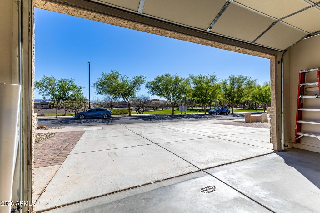 Image 28 of property listing at 12850 N 177TH Drive, Surprise, AZ 85388