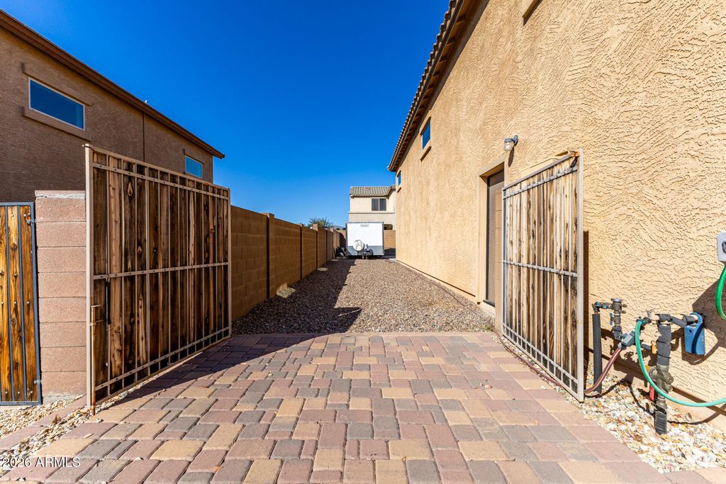 Image 4 of property listing at 12850 N 177TH Drive, Surprise, AZ 85388