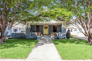 2204 6th Avenue, Fort Worth, TX 76110