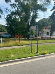 23874 W. Nine Mile Rd Road, Southfield, MI 48033