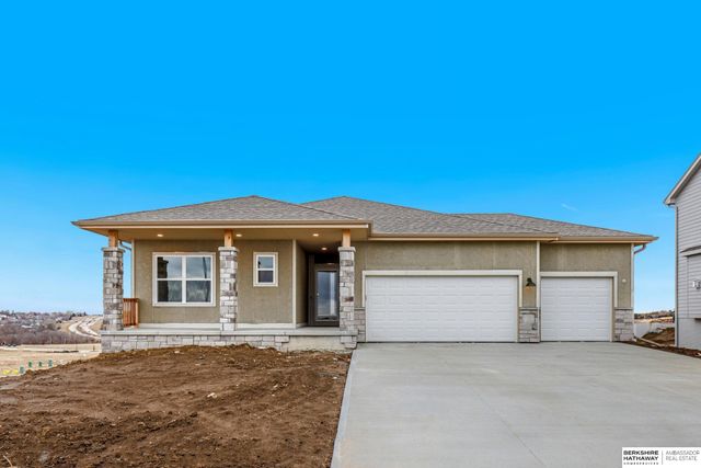 10403 Cimarron Street, Papillion, NE 68046