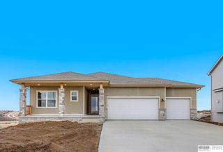 10403 Cimarron Street, Papillion, NE 68046