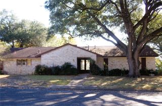 605 S Summit Street, Weimar, TX 78962