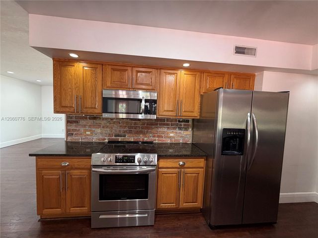 6305 Marlin Dr, Coral Gables, FL 33158