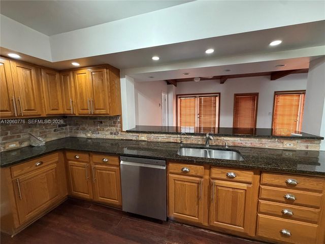 6305 Marlin Dr, Coral Gables, FL 33158