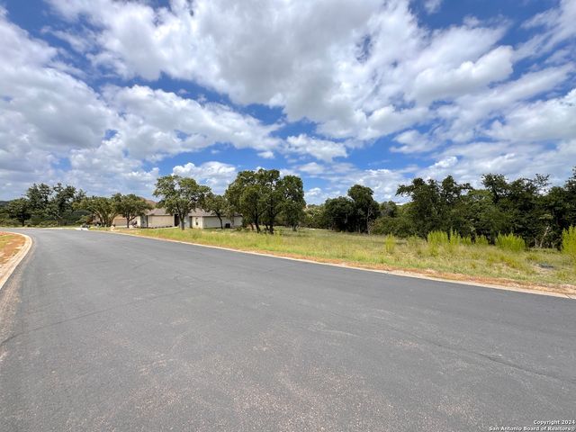 714 CABALLO TRL, Canyon Lake, TX 78133