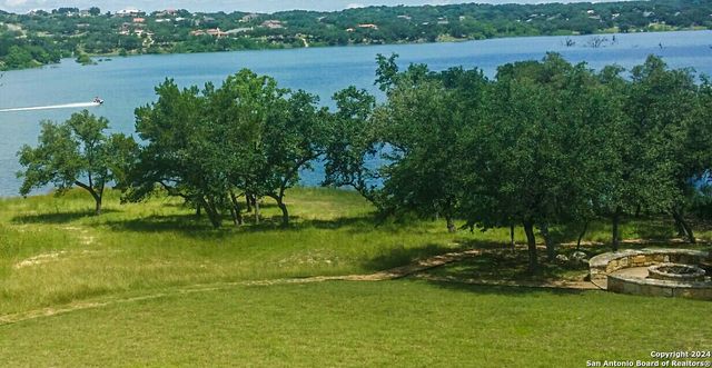 714 CABALLO TRL, Canyon Lake, TX 78133